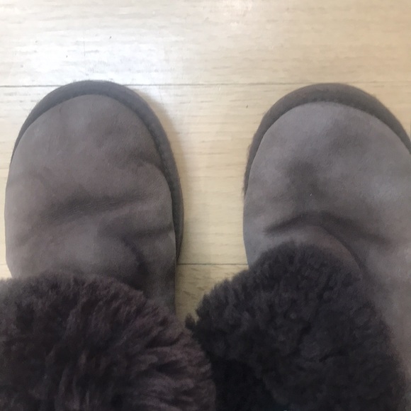 - Authentic UGGs Worn one season - Picture 2 of 7